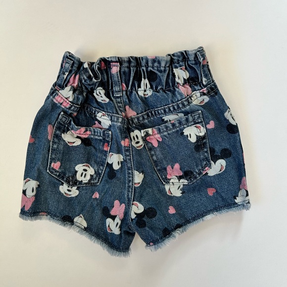 GAP X DISNEY toddler girl Jean shorts size 2 - Picture 2 of 4